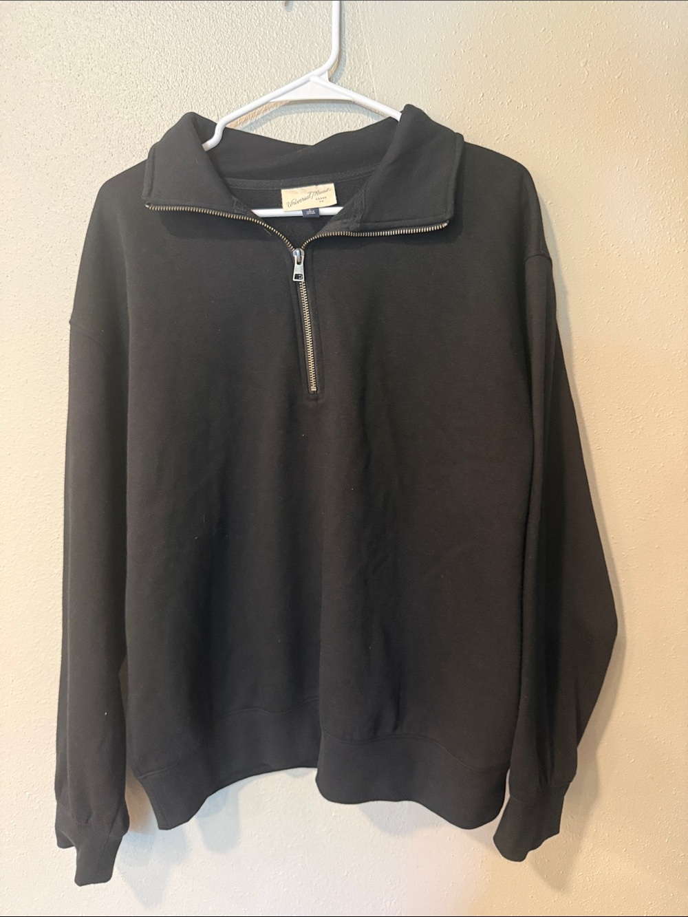 Universal Thread Black Quarter-Zip Women's Pullover Sweatshirt